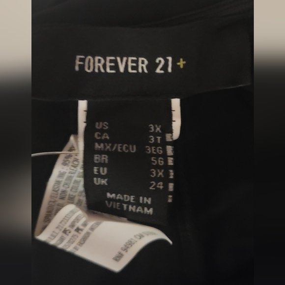 Forever 21 Plus Size Black Ruched Waist Pants - Picture 7 of 9